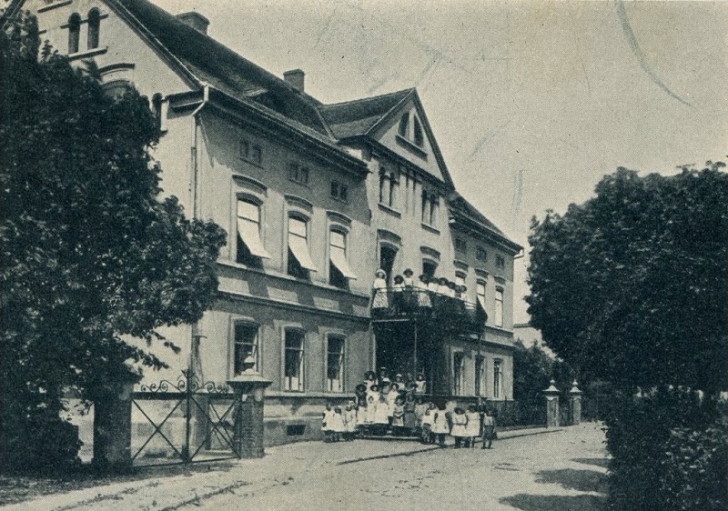 Töchterschule um 1910