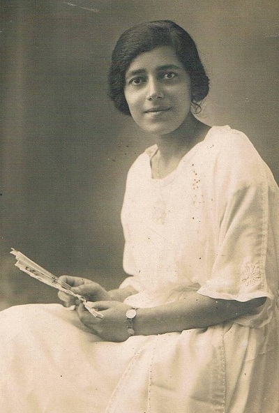 Anise Bustany um 1920