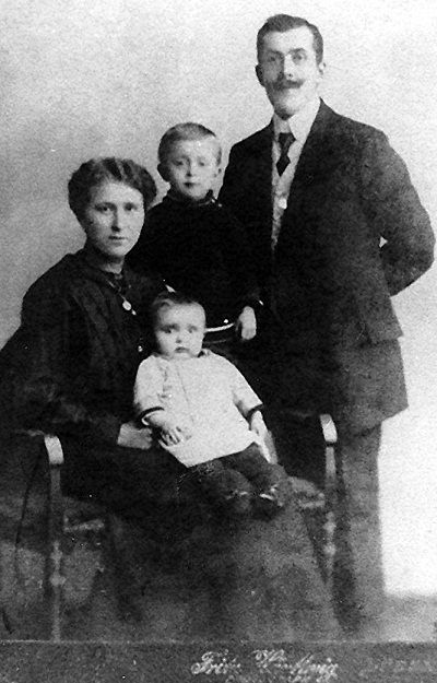 1917 Fritz und Anna Böer mit Willi und Anna