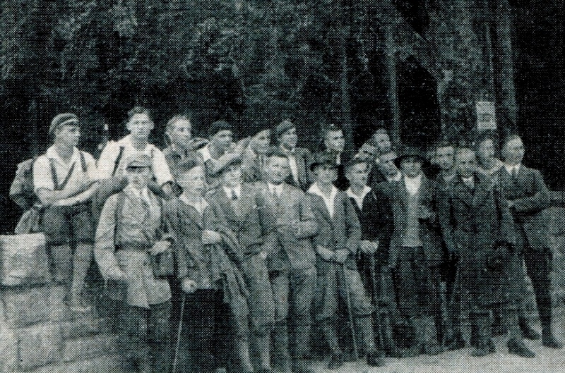 Abitur-Jahrgang 1930 im Riesengebirge mit Studienassessor Wachs im Jahr 1928