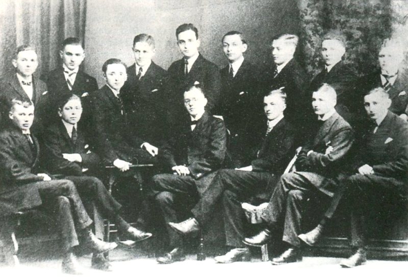 Gymnasiasten der Jahrgänge 1906, Abiturjahrgang 1924 (Osterabitur)