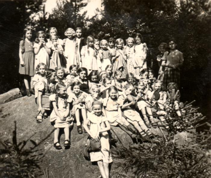 Volksschule Lüben Jahrgang 1927/28 beim Klassenausflug ca. 1936