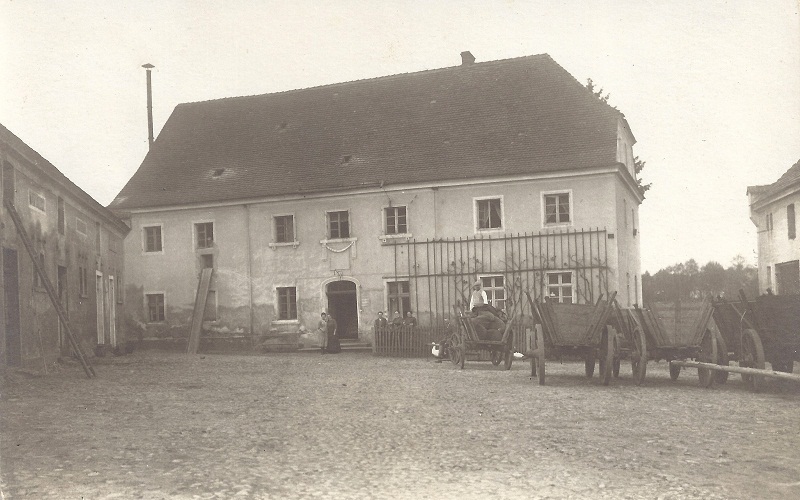 Wohnhaus und Mühle 1925