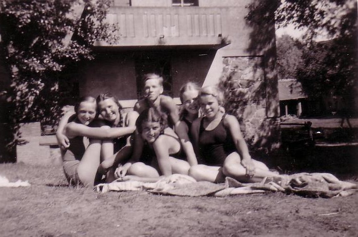 1935 in der Badeanstalt Lüben