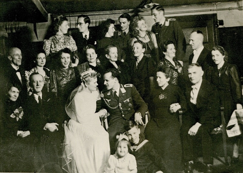 Hochzeitsgäste am 16.2.1943
