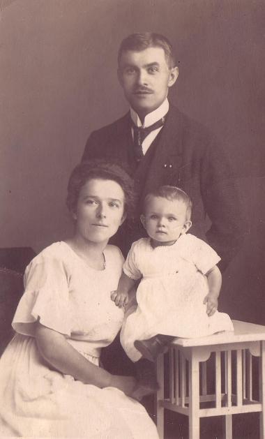 Konstantin, Gertrud und Ursula Moch im Jahr 1921