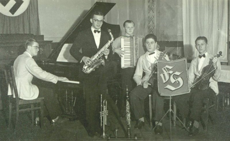 Manfred Kronstein und Band im August 1938, von links: Hans Brandt, Manfred Kronstein, Heinz Strempel, Kurt Höhne, Alfred Knappe