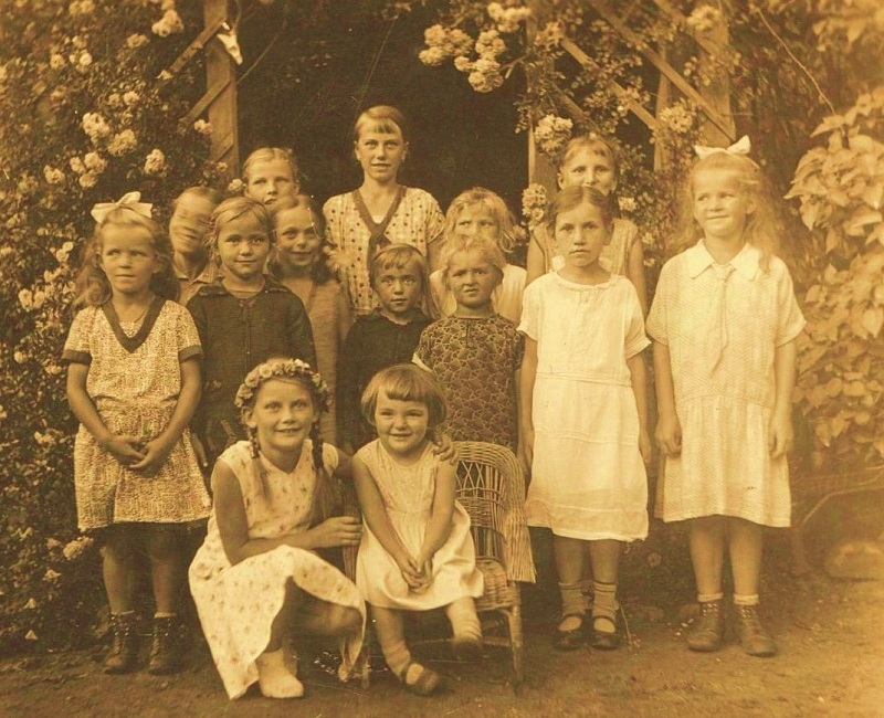 Ursula Zebe und andere Kinder