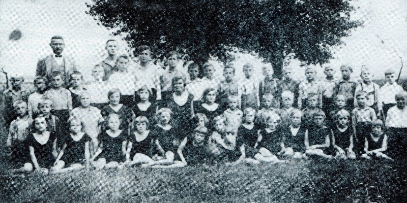 Volksschule Oberau 1928/1929 mit Lehrer Fritz Lehmann