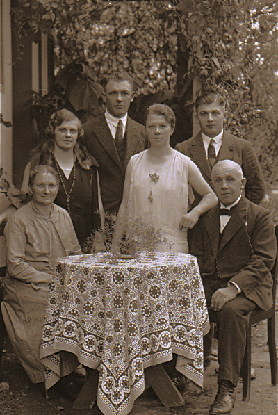 Familie Winter bei Gustavs Besuch 1930