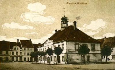 Rathaus Raudten um 1925