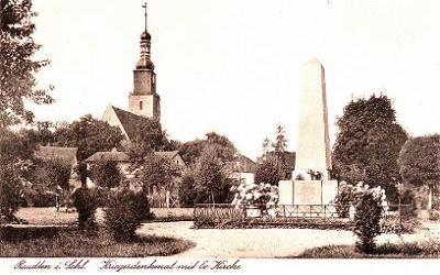 Söhnelplatz mit Kriegerdenkmal