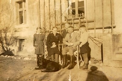 Die Kinder Hans-Joachim, Annemarie und Eberhard um 1940