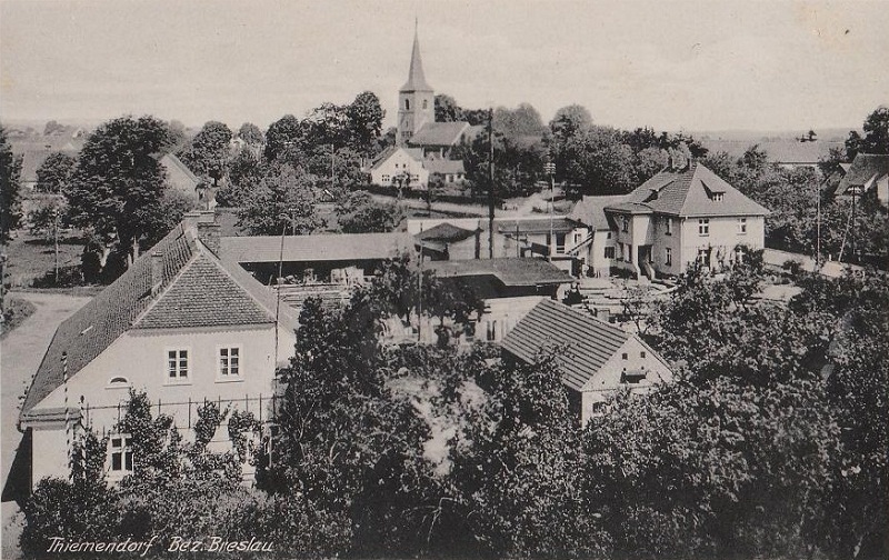 Blick auf Thiemendorf mit Evangelischer Kirche